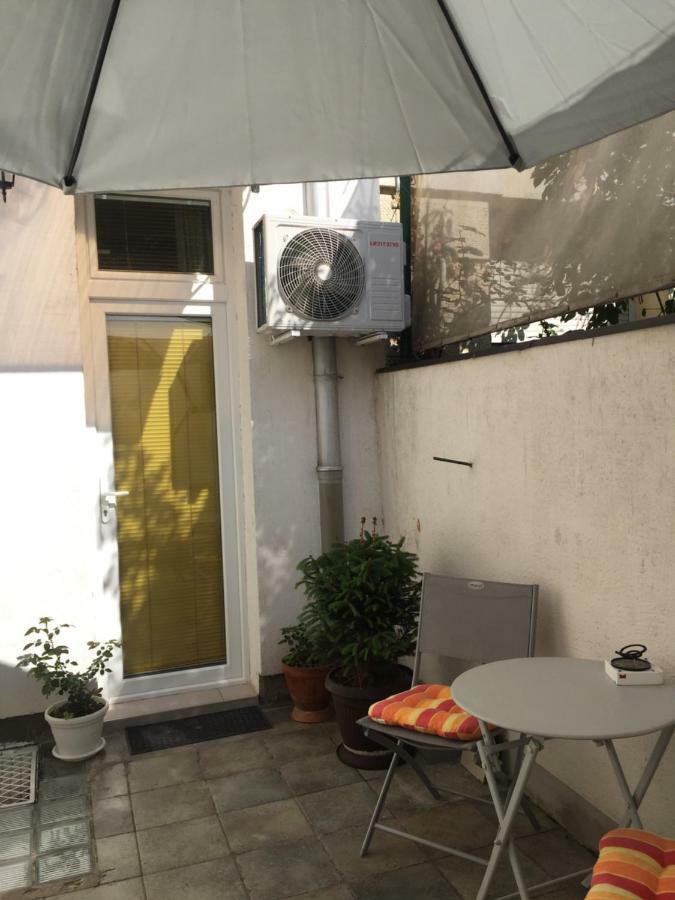 Crown Street Garden Studio ベオグラード エクステリア 写真